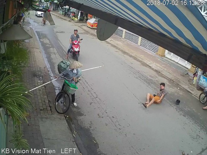 Chị đồng nát 'xoay người', nam thanh niên 'ôm trọn' hậu quả ảnh 3