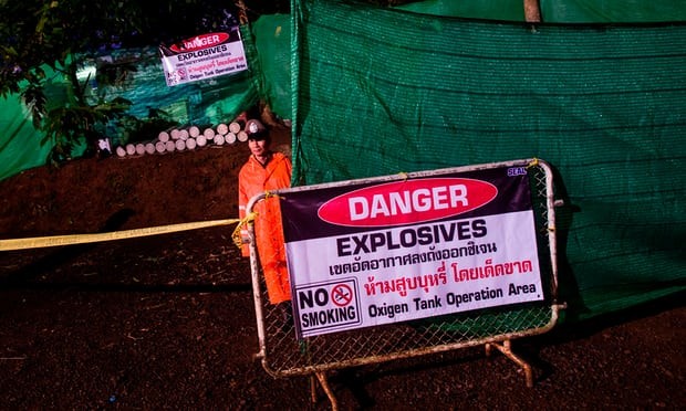 Mọi con mắt đang đổ dồn về phía hang Tham Luang ảnh 8