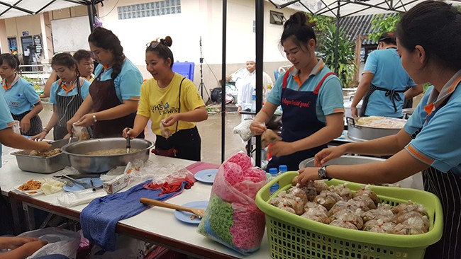 Mọi con mắt đang đổ dồn về phía hang Tham Luang ảnh 5