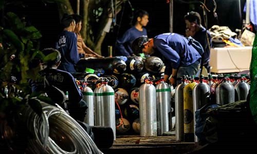 Công tác chuẩn bị trước khi nối lại chiến dịch giải cứu đội bóng Thái Lan ảnh 1