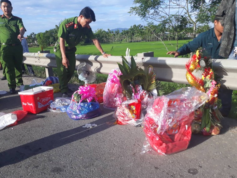 Hiện trường vụ tai nạn ‘kinh hoàng’ khiến 13 người đi rước dâu thiệt mạng ảnh 5