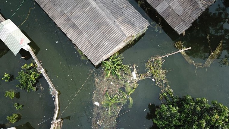 Toàn cảnh xã ngoại thành Hà Nội ngập sâu dưới nước nhìn từ Flycam ảnh 10