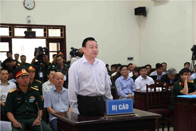 Những tình tiết đáng chú ý trong phiên tòa 'Út trọc' ảnh 9