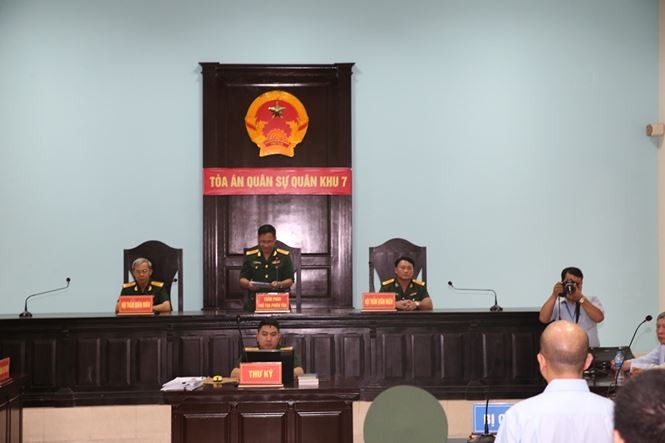 Những tình tiết đáng chú ý trong phiên tòa 'Út trọc' ảnh 1