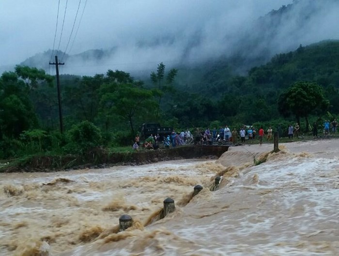 Hà Nội: Nước sông Bùi xuống mức báo động 3 ảnh 3