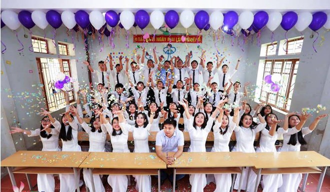 Hai lớp học ‘trường làng’ ở Nghệ An có 100% học sinh đỗ đại học ảnh 1
