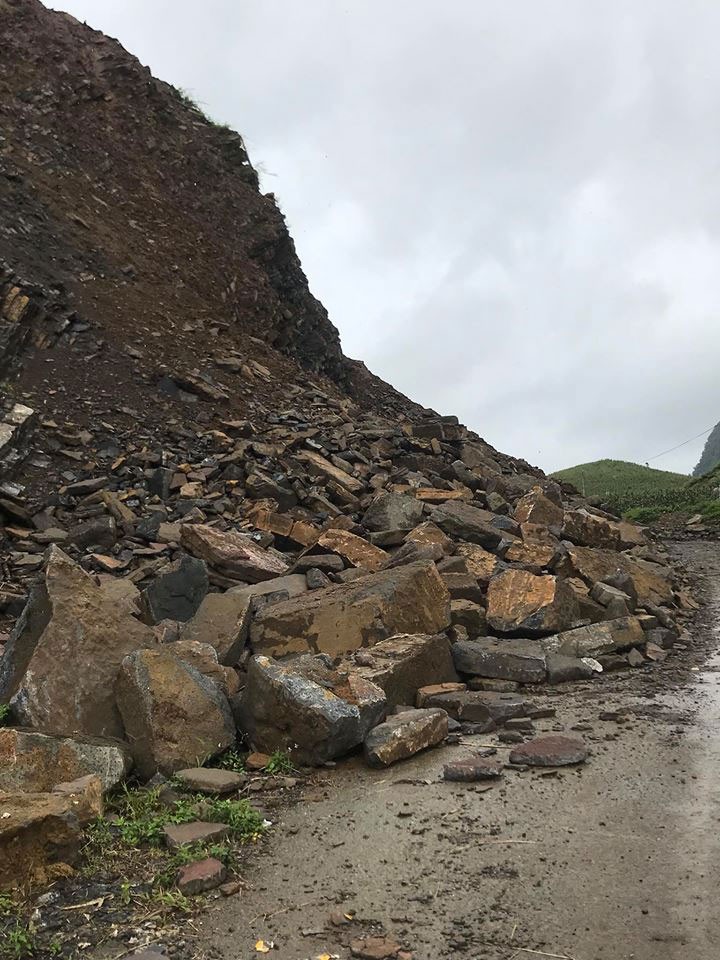 Mưa lũ ở Sơn La khiến 1 người mất tích ảnh 5