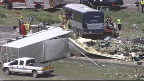 Tai nạn xe buýt nghiêm trọng tại Mỹ khiến nhiều người thương vong ảnh 2