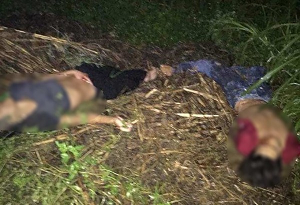 Xe máy chở 3 bị taxi tông trúng giữa đêm, 4 người thương vong ảnh 2