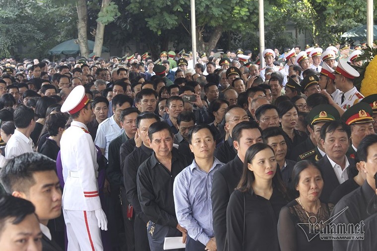 Điều đặc biệt ở đoàn 800 người vào viếng Chủ tịch nước ảnh 14