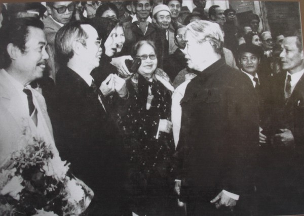 Sau tháng 8 năm 1945, ông giữ chức vụ gì?