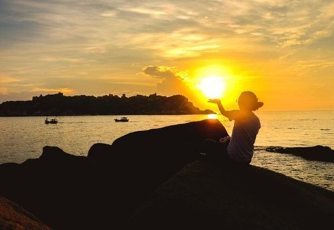 Địa điểm nào ở Khánh Hòa là nơi nhìn thấy Mặt Trời đầu tiên ở nước ta?