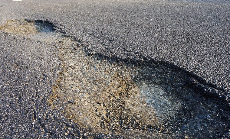 Cao tốc 34 ngàn tỷ Đà Nẵng – Quảng Ngãi chi chít ‘ổ gà, ổ trâu’ ảnh 1