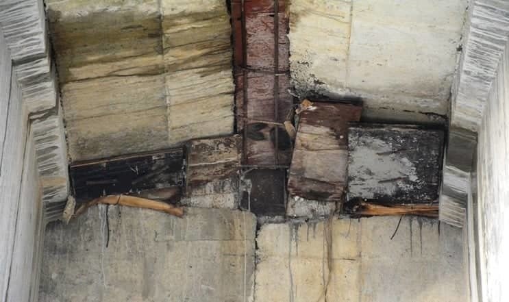 Mưa làm cao tốc 34.000 tỷ dột, lộ cả bẹ chuối dưới gầm cầu ảnh 8