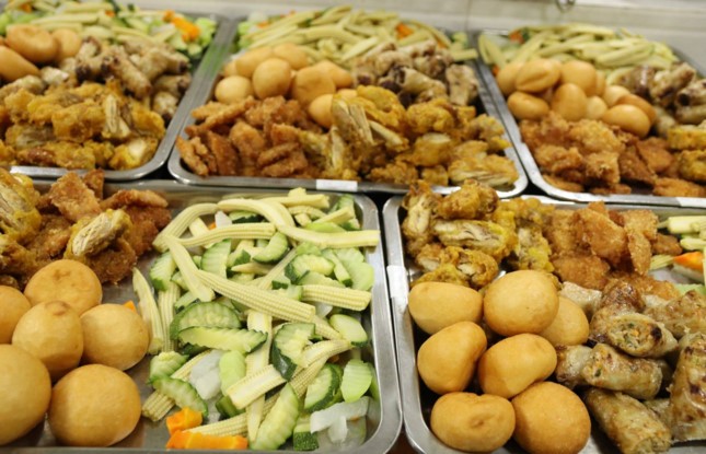 Một tuổi thơ, hai thế giới… ảnh 1