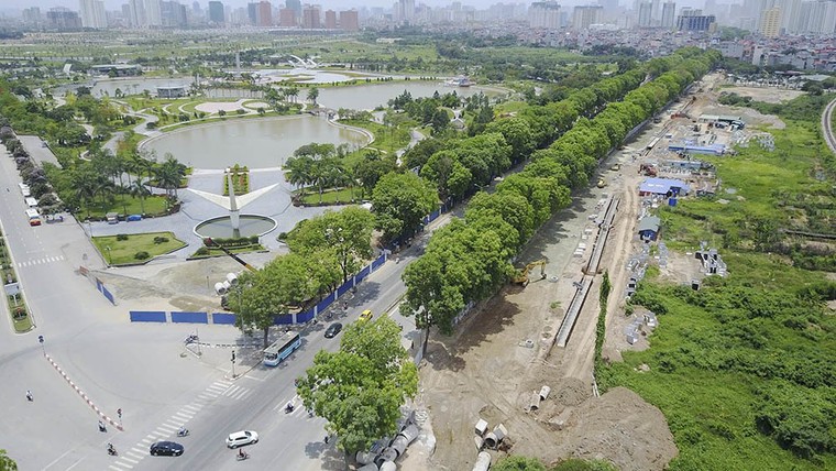 Hà Nội: Đường nghìn tỷ khác lạ sau 1 năm 'khai tử' hàng cổ thụ ảnh 2