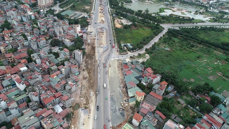 Hà Nội: Đường nghìn tỷ khác lạ sau 1 năm 'khai tử' hàng cổ thụ ảnh 9
