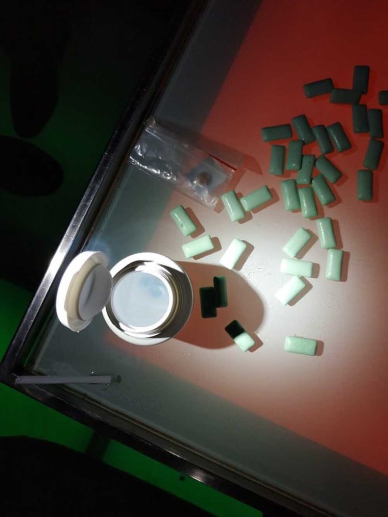 Phát hiện hàng trăm dân chơi ma túy trong quán bar tại Sài Gòn ảnh 2