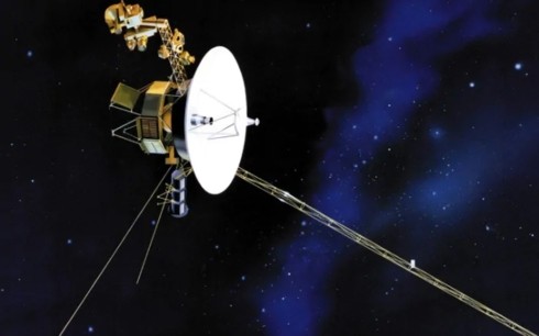 Vượt 18 tỷ km, tàu thăm dò NASA tiến vào không gian giữa các vì sao ảnh 2