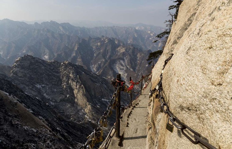 15 điểm du lịch hấp dẫn nhưng nguy hiểm chết người trên thế giới ảnh 5