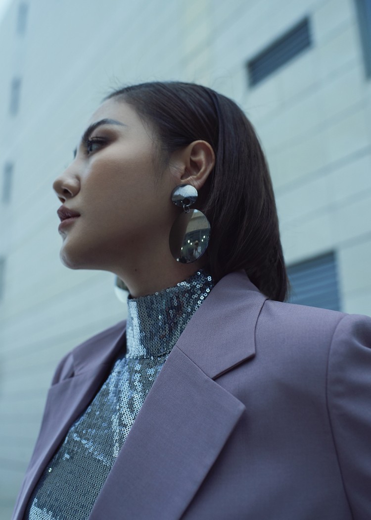 Không thể nhận ra Văn Mai Hương ngày nào với phong cách 'lột xác' như thế này ảnh 4