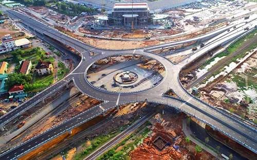 Khánh thành nút giao thông hai tầng đầu tiên ở Quảng Nam ảnh 1