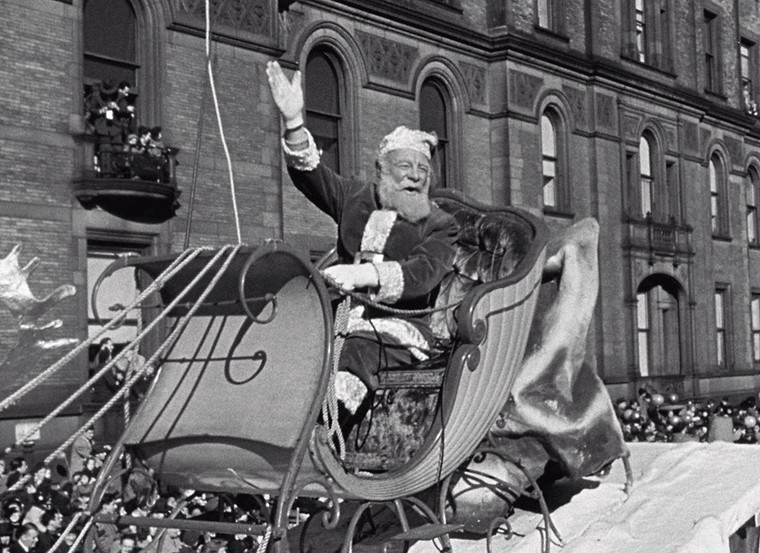 Bối cảnh các phim Giáng sinh đình đám trông ra sao giữa đời thật? ảnh 9