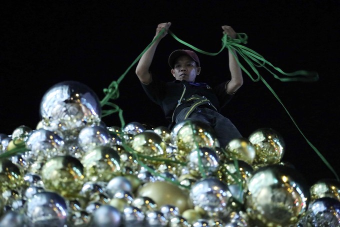 Không khí Giáng sinh tràn ngập đường phố Sài Gòn ảnh 3