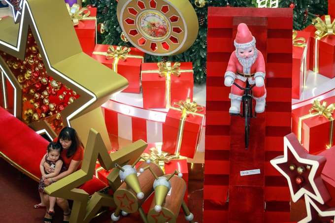 Không khí Giáng sinh tràn ngập đường phố Sài Gòn ảnh 7
