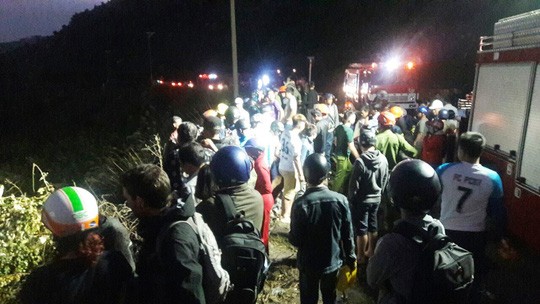 Xe bồn lao xuống vực trên đèo Hải Vân, tài xế tử vong ảnh 4