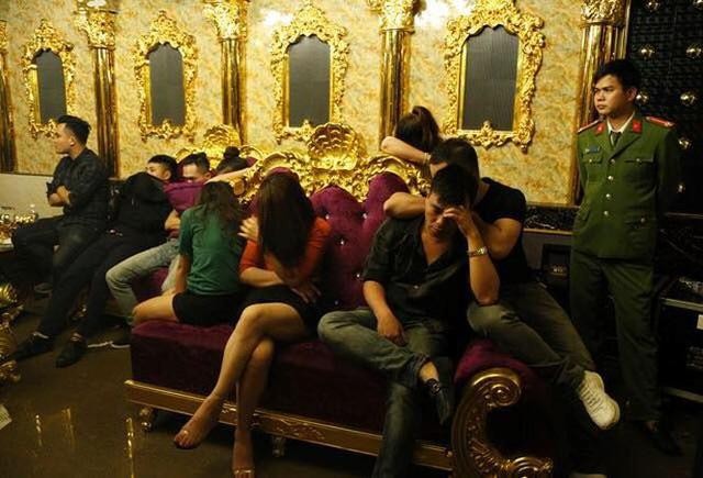 Thông tin không ngờ về cô giáo bị bắt quả tang 'chơi' ma túy tập thể ảnh 1