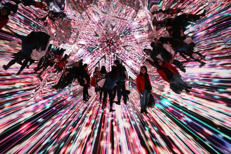 Giáng sinh rực rỡ từ châu Á, châu Âu đến Trung Đông ảnh 1