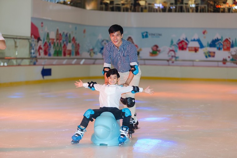 Khám phá điểm vui chơi ấn tượng ngay trung tâm thành phố dịp Tết Dương lịch ảnh 6