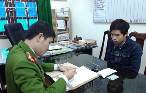 Quảng Bình: Nữ giáo viên bị người tình dùng clip nóng tống tiền ảnh 1