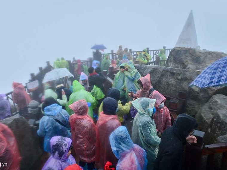 Vất vả đi chơi lễ Tết Dương lịch 2019 ảnh 1