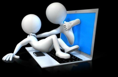 Học sinh stress, tự tử, cắt tay vì bị bắt nạt trực tuyến ảnh 1