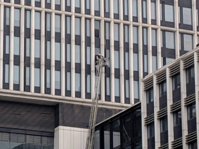 Hà Nội: Cháy phòng làm việc tại trụ sở Bộ Công an ảnh 1