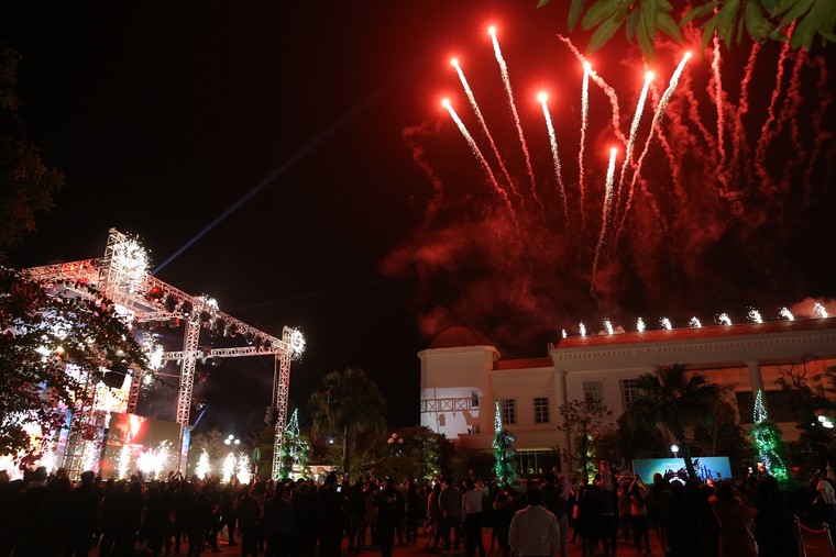 Loạt hình ảnh đón năm mới cực ấn tượng tại FLC Hotels & Resorts ảnh 7