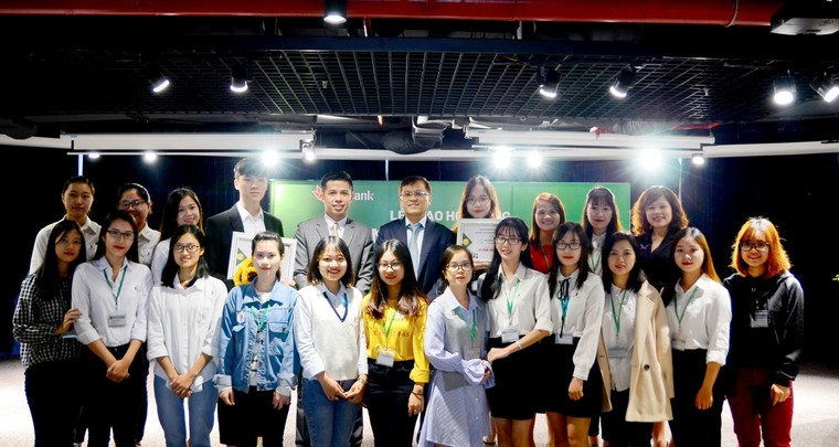 VPBank trao gần 150 suất học bổng tài năng sinh viên trị giá 1 tỷ đồng ảnh 4