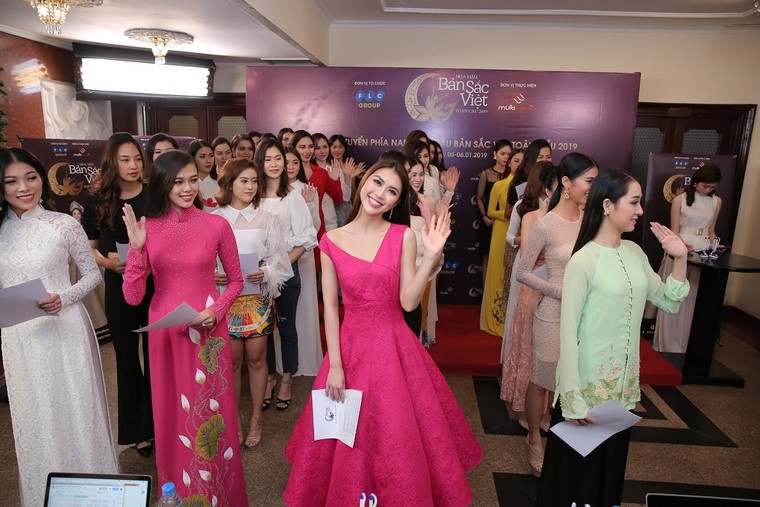 Hé lộ thêm giải thưởng 'khủng' của cuộc thi Hoa hậu Bản sắc Việt Toàn cầu 2019 ảnh 3