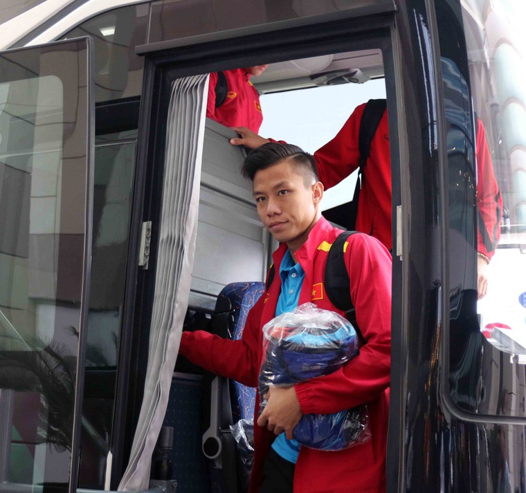 Tuyển Việt Nam tới Dubai, sẵn sàng cho trận đấu gặp Jordan tại vòng 1/8 Asian Cup ảnh 2