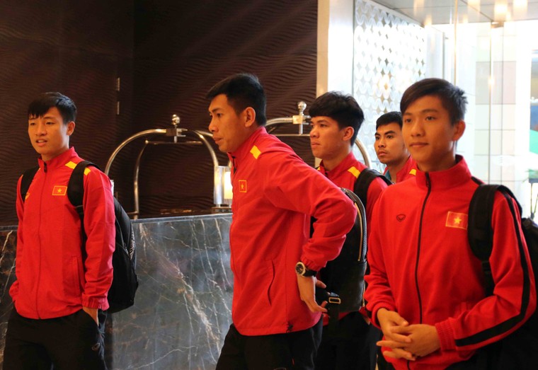 Tuyển Việt Nam tới Dubai, sẵn sàng cho trận đấu gặp Jordan tại vòng 1/8 Asian Cup ảnh 5