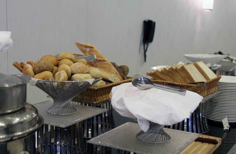 Tuyển Việt Nam tới Dubai, sẵn sàng cho trận đấu gặp Jordan tại vòng 1/8 Asian Cup ảnh 15