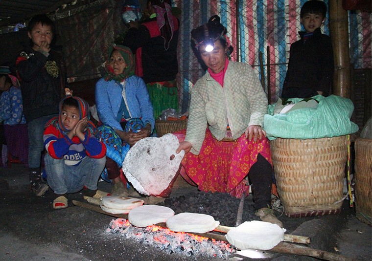 Độc đáo chợ phiên Đồng Văn ngày cuối tuần ảnh 4