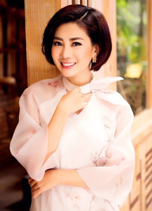 Mai Phương chụp ảnh Tết bên con gái ảnh 10