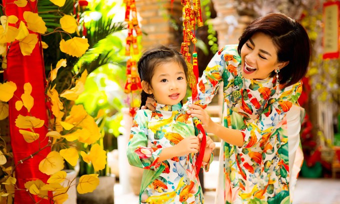 Mai Phương chụp ảnh Tết bên con gái ảnh 2
