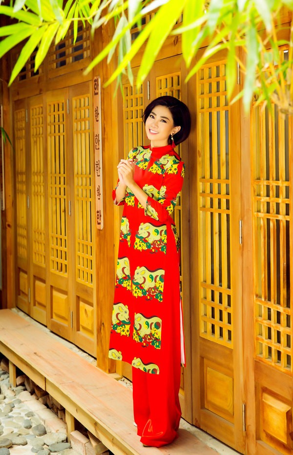 Mai Phương chụp ảnh Tết bên con gái ảnh 7