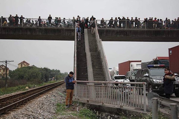 Từ tai nạn 8 người chết: Không có đường gom do thiếu tiền ảnh 2