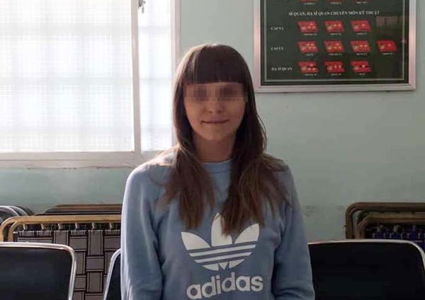 Phá đường dây gái châu Âu bán dâm ở Sài Gòn ảnh 1