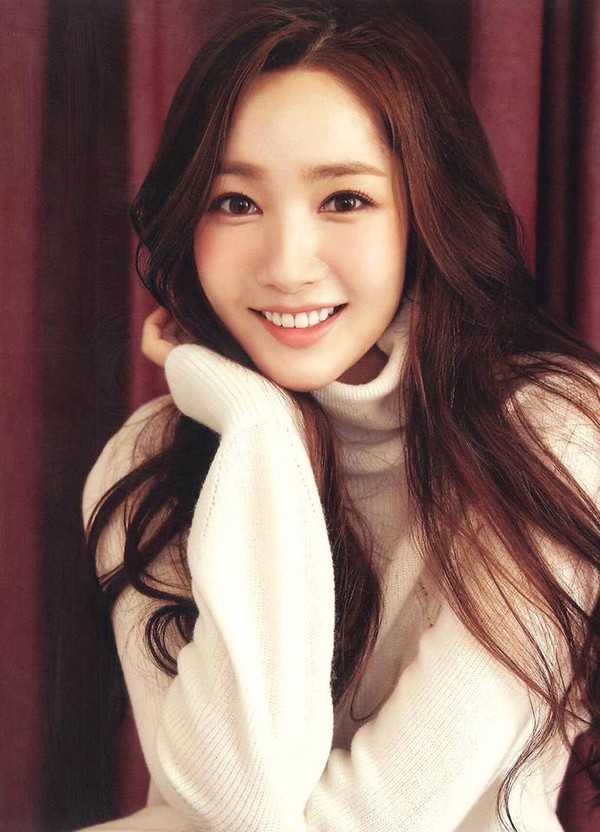 'Thư kí Kim' Park Min Young trút bầu tâm sự về tin đòn hẹn hò với Park Seo Joon ảnh 5